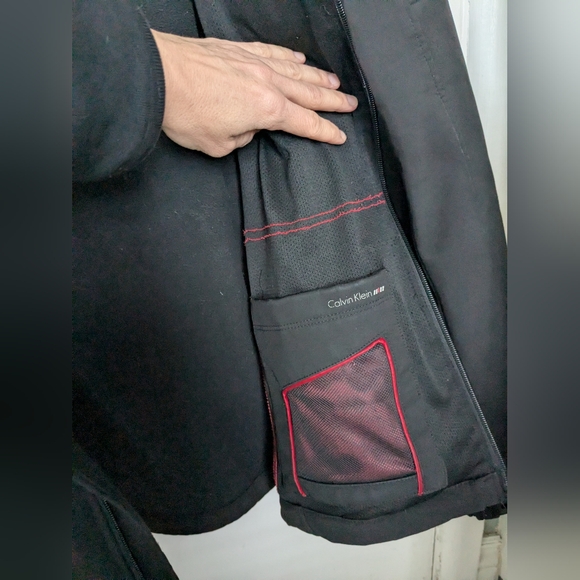 Water resistant, windproof softshell jacket - Picture 6 of 6